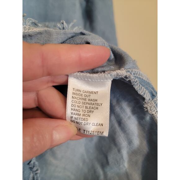 Tru Luxe Jeans Women Chambray Tunic Top Fringe Short Sleeve V-Neck Blue Small - Picture 9 of 9